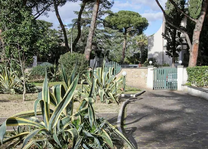 Vicino Ifo Intero * Roma